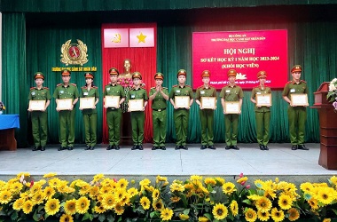 Sơ kết học kỳ I, năm học 2023-2024 khối học viên