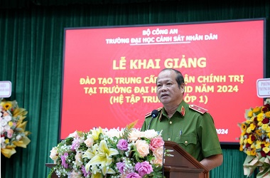 Khai giảng lớp 1 - đào tạo Trung cấp lý luận chính trị hệ tập trung mở tại Trường