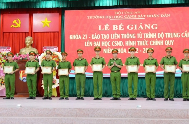 Bế giảng Khóa LT27